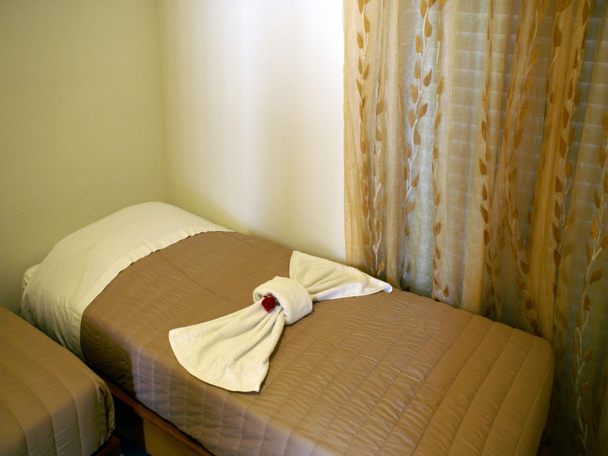 Golden Sun Aparthotel Tigkaki  Bagian luar foto