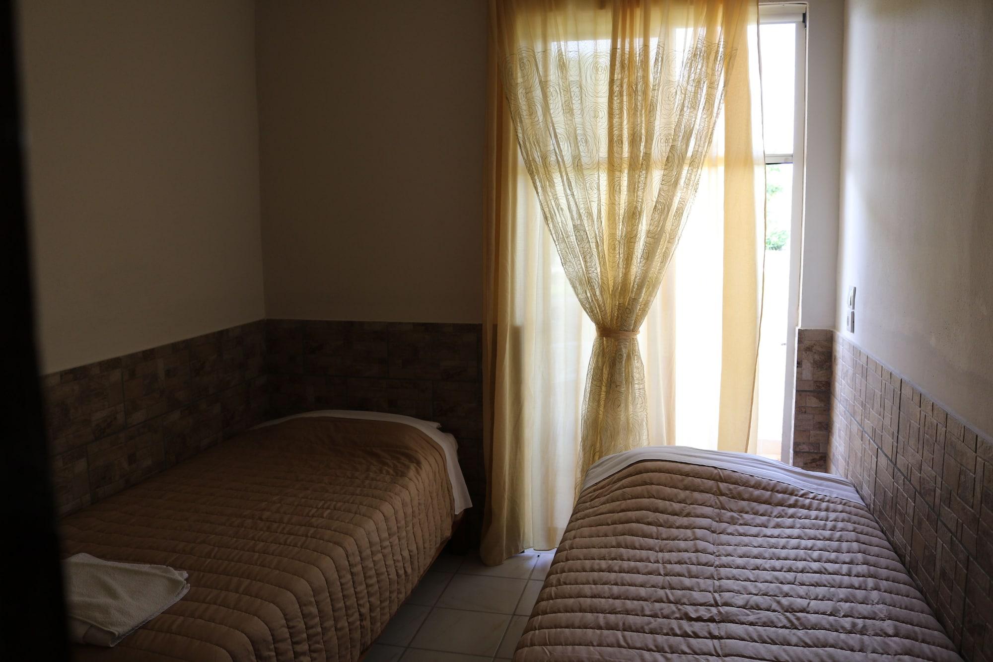 Golden Sun Aparthotel Tigkaki  Bagian luar foto