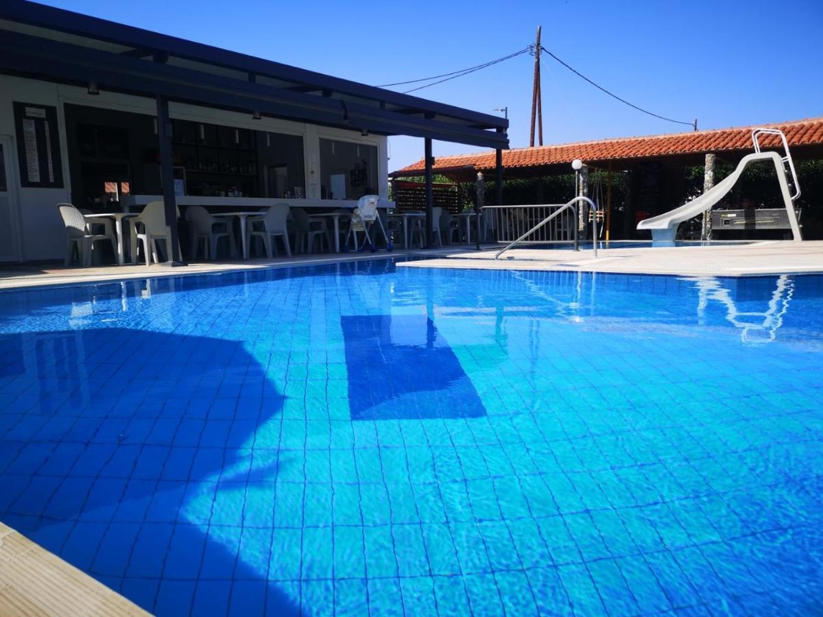 Golden Sun Aparthotel Tigkaki  Bagian luar foto