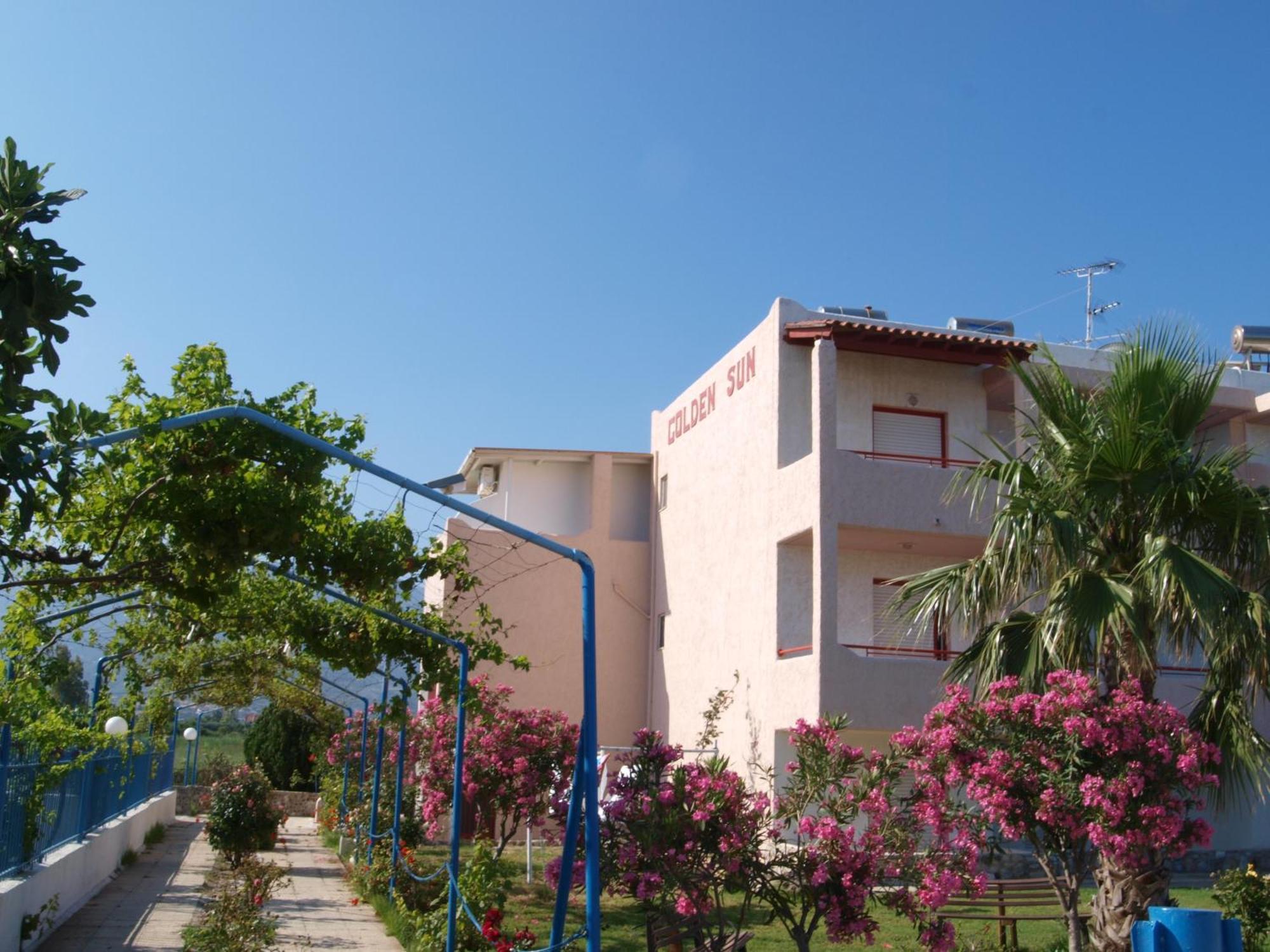Golden Sun Aparthotel Tigkaki  Bagian luar foto
