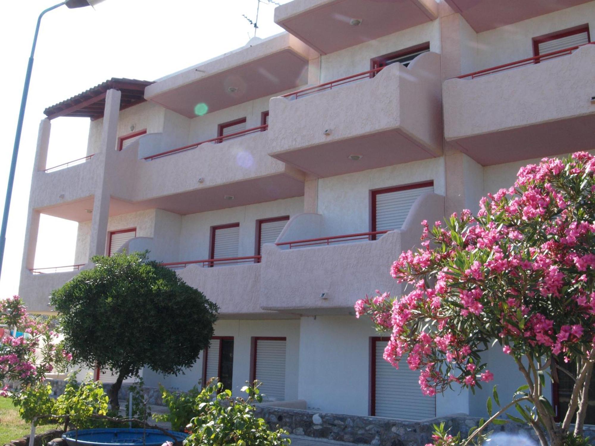 Golden Sun Aparthotel Tigkaki  Bagian luar foto