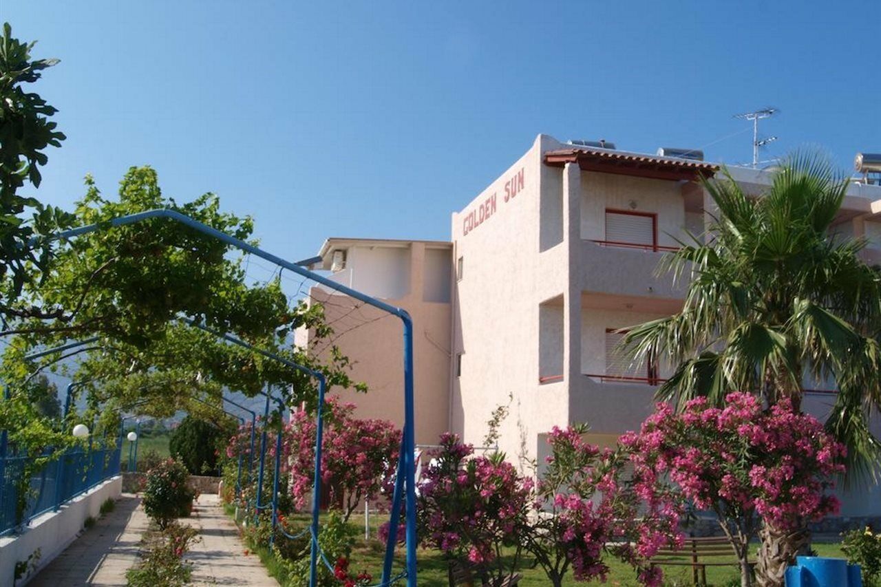 Golden Sun Aparthotel Tigkaki  Bagian luar foto