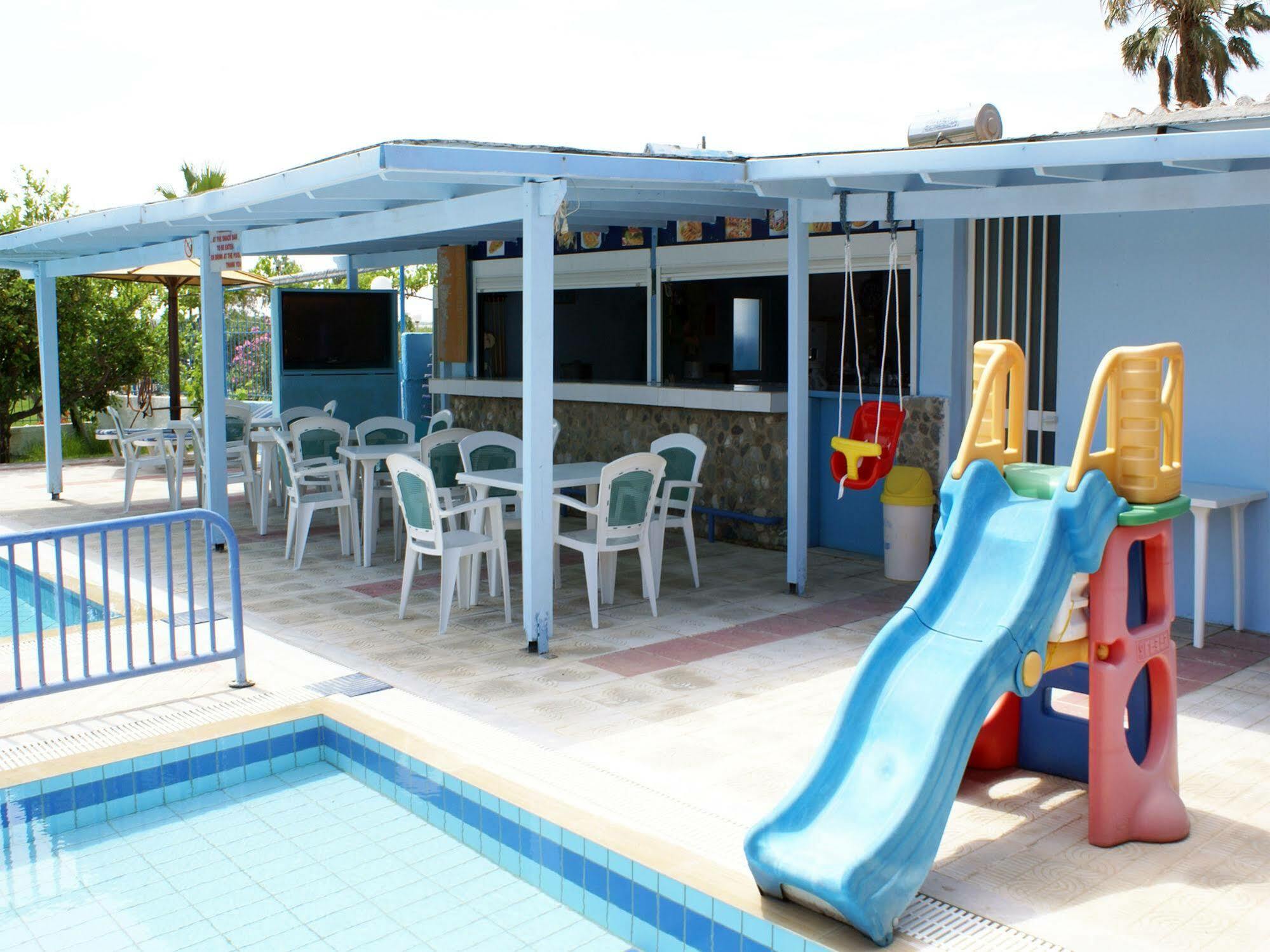 Golden Sun Aparthotel Tigkaki  Bagian luar foto